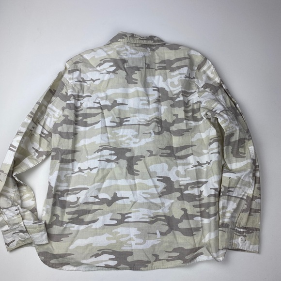 Sanctuary Neutral Color Camo Shirt Size L - Picture 9 of 10